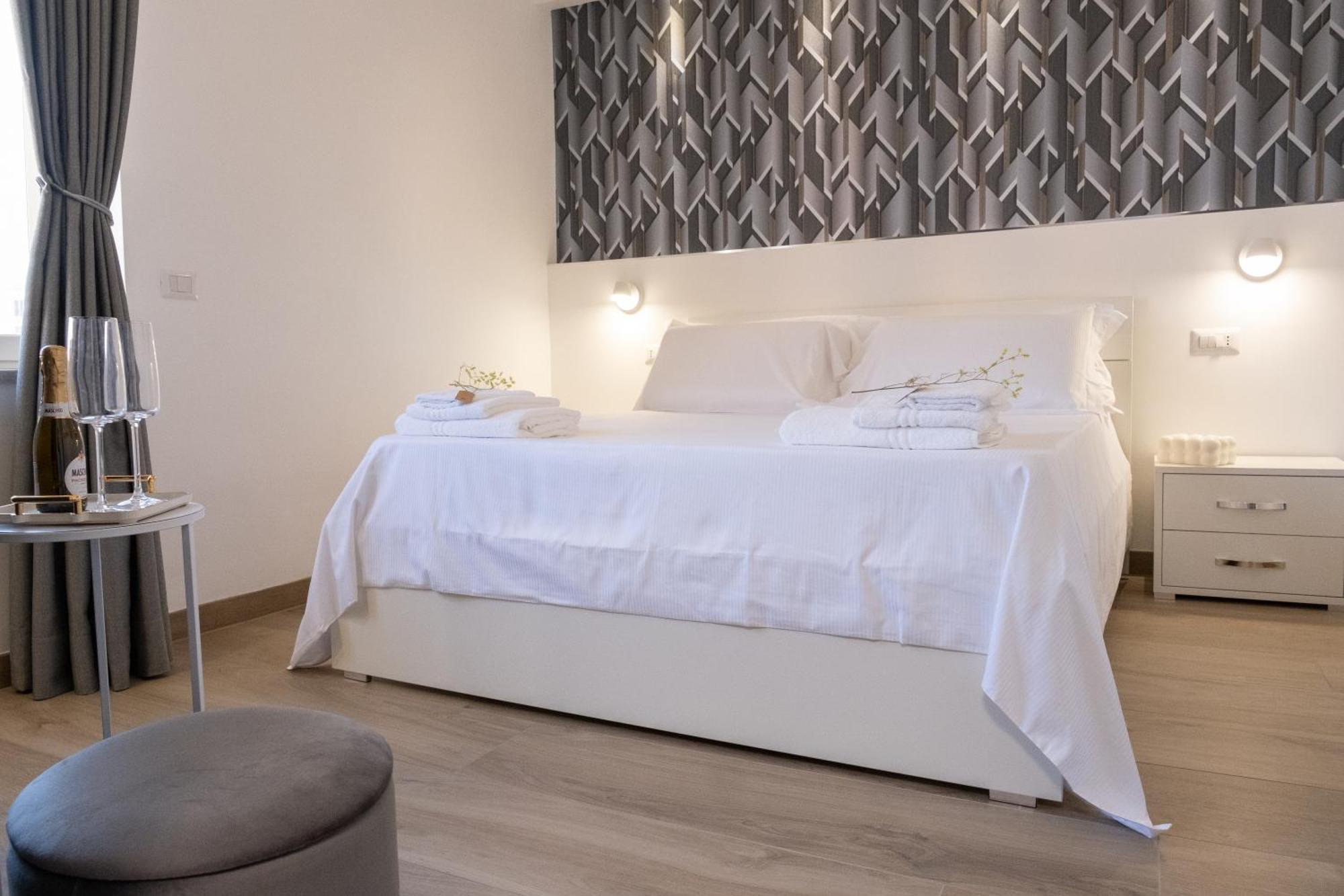 Coraline Deluxe Rooms Castellammare di Stabia Exterior foto